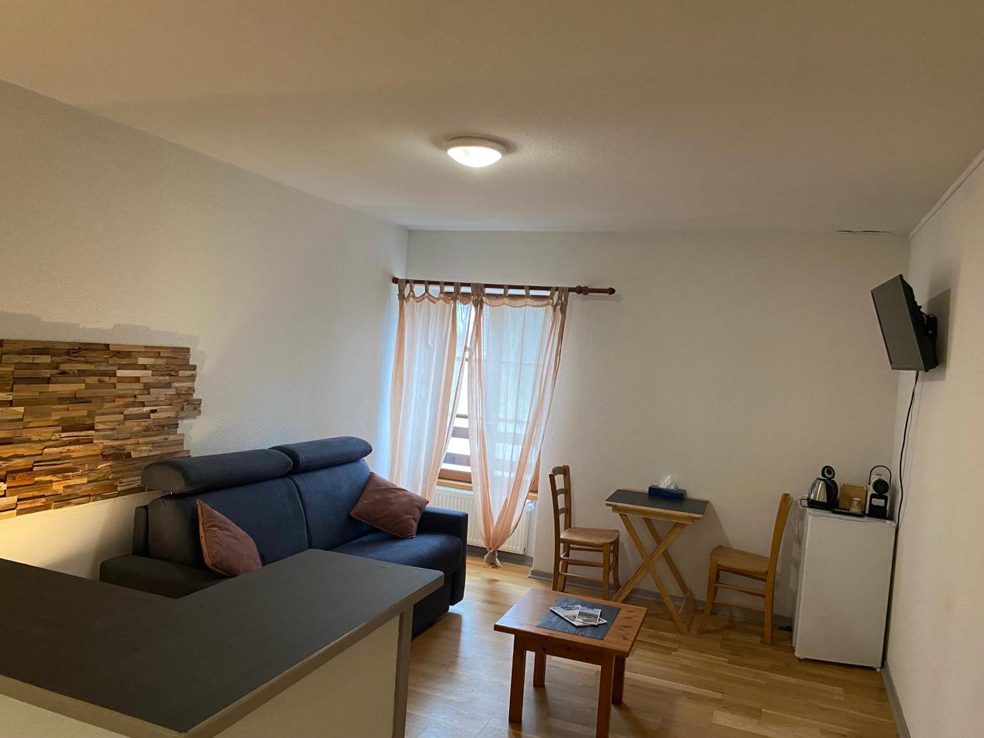 Gite - Auberge Du Midi Saint-Antoine  Esterno foto